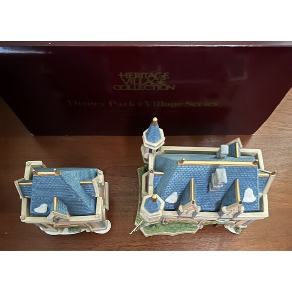 Dept 56 Disney Parks Village Series Mickeys Christmas Carol Fantasyland Retired - Picture 8 of 14